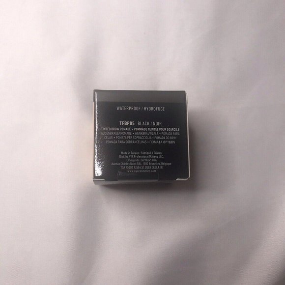 NWT | NYX Tame & Frame Tinted Eyebrow Pomade Black - Picture 2 of 3